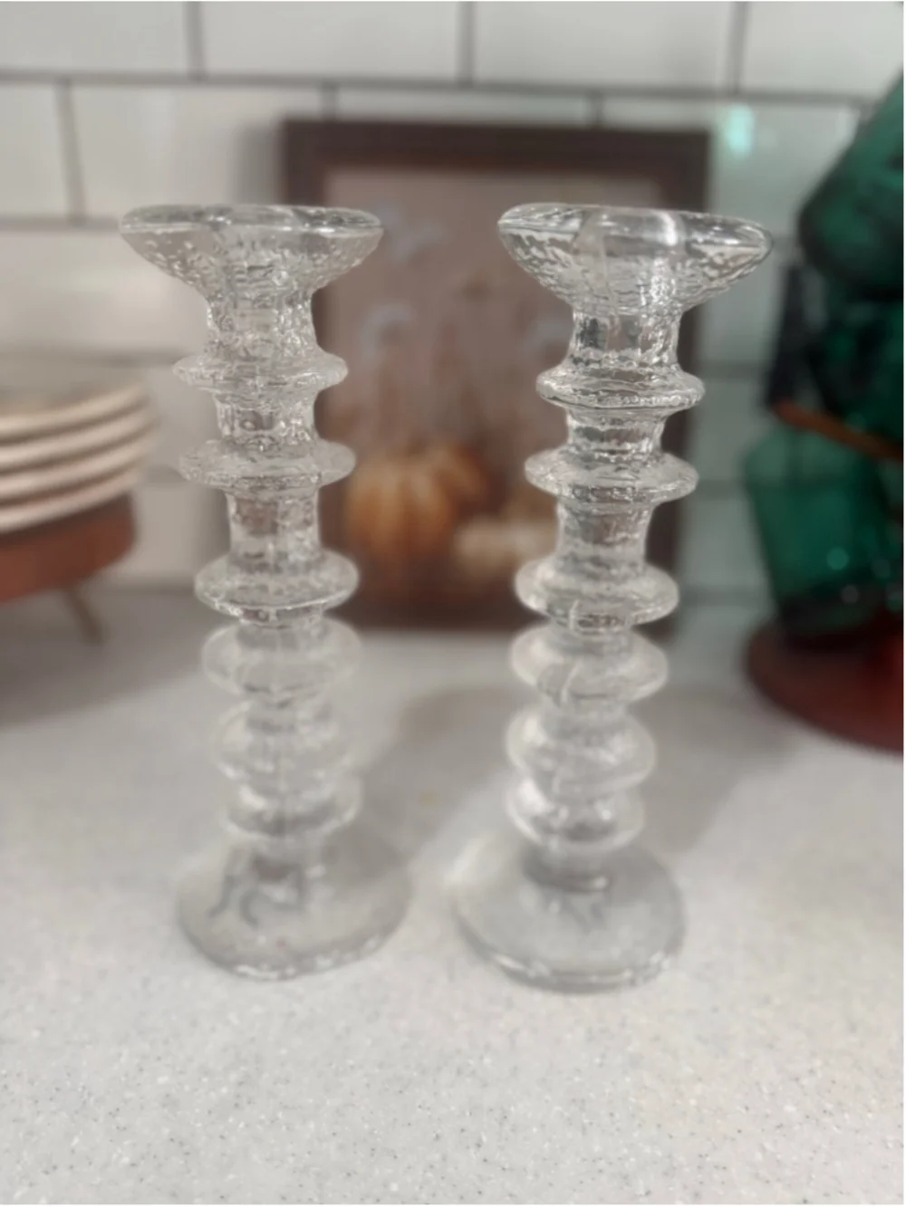 N/A candleholder features